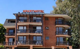 Linda Vista Apart Hotel